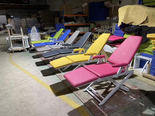 وحدة كرسي أسنان متنقل قابلة للطي مع علبة أدوات البصق من الفولاذ المقاوم للصدأ وكرسي أسنان قابلة للطي خفيف متحرك