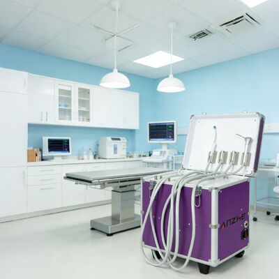 سعر جيد وحدة الأسنان المحمولة المصنوعة من الأمتعة الصغيرة مع ضاغط الهواء وحدة توربين الأسنان المتنقلة المجموعة الكاملة الانترنت